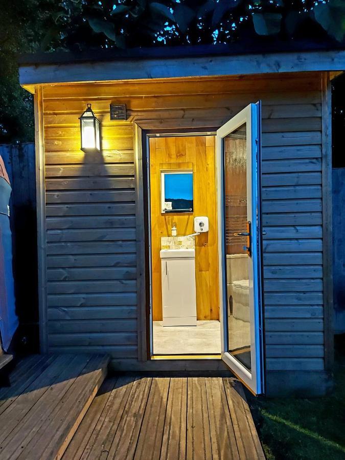 Luxury tent Orchard View Yurt & Hot Tub Somerset