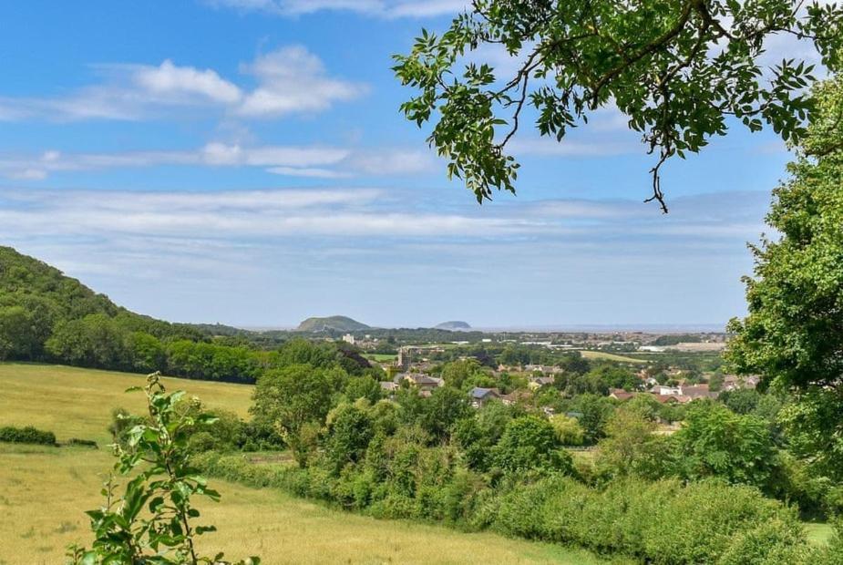 Orchard View Yurt & Hot Tub Somerset *