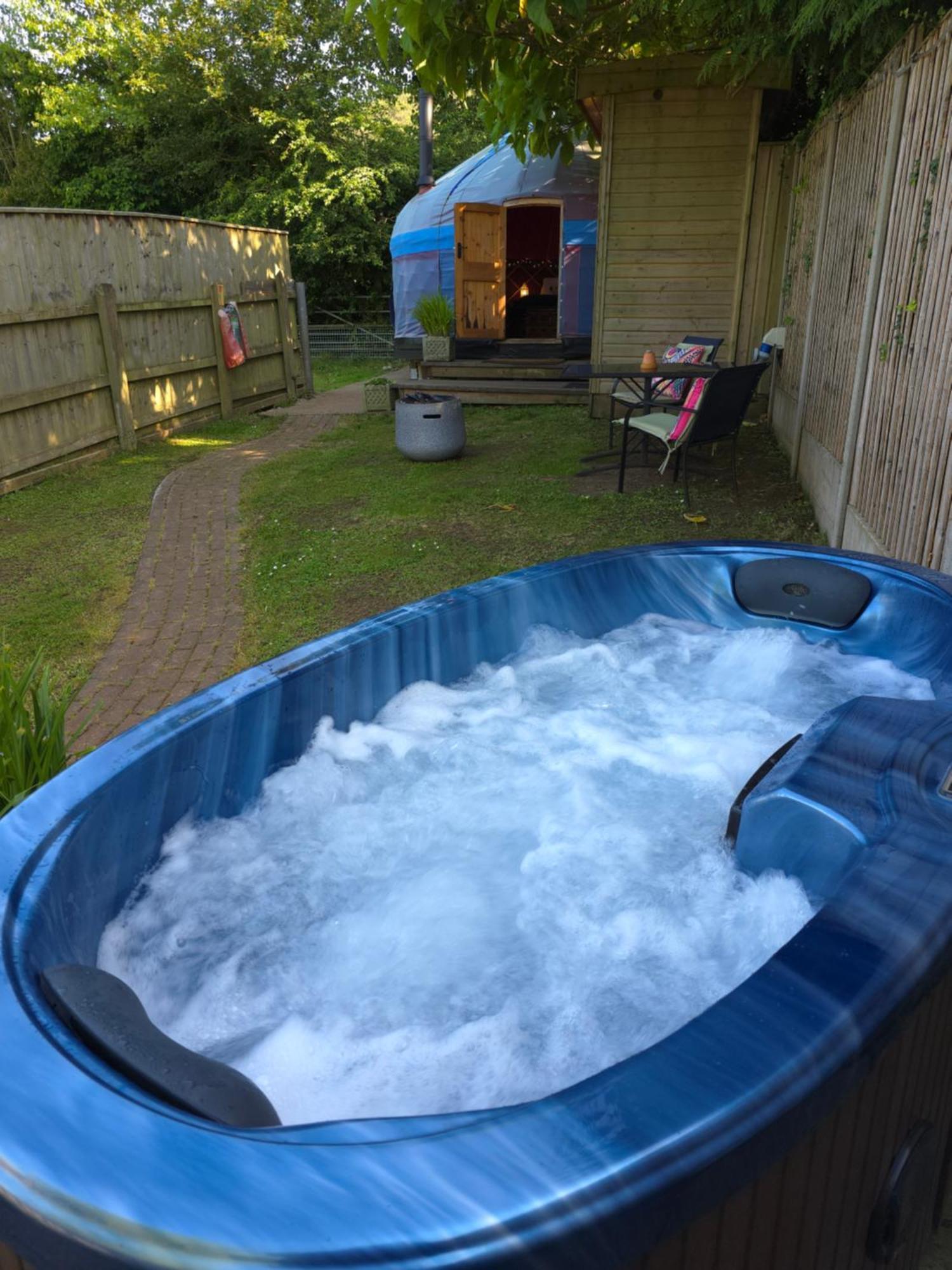 Orchard View Yurt & Hot Tub Somerset *