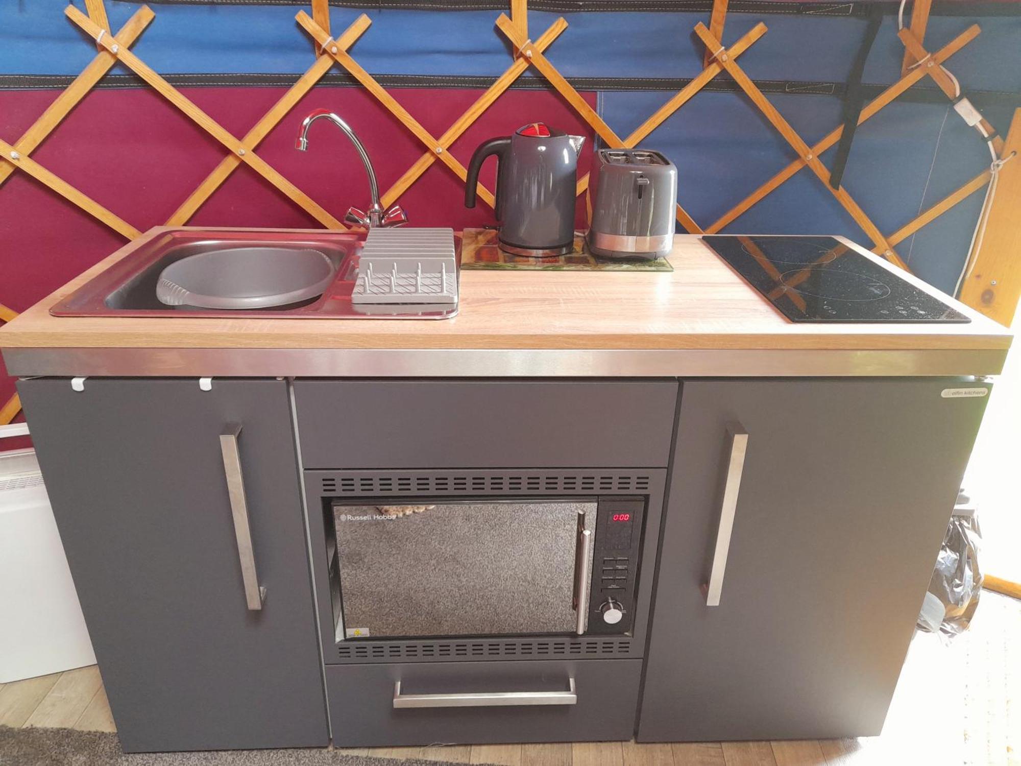 Orchard View Yurt & Hot Tub Somerset * Weston-super-Mare